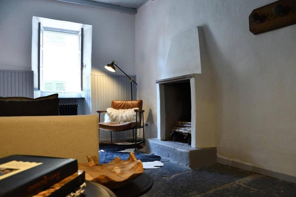 Rocks Apartment Colonno Kültér fotó